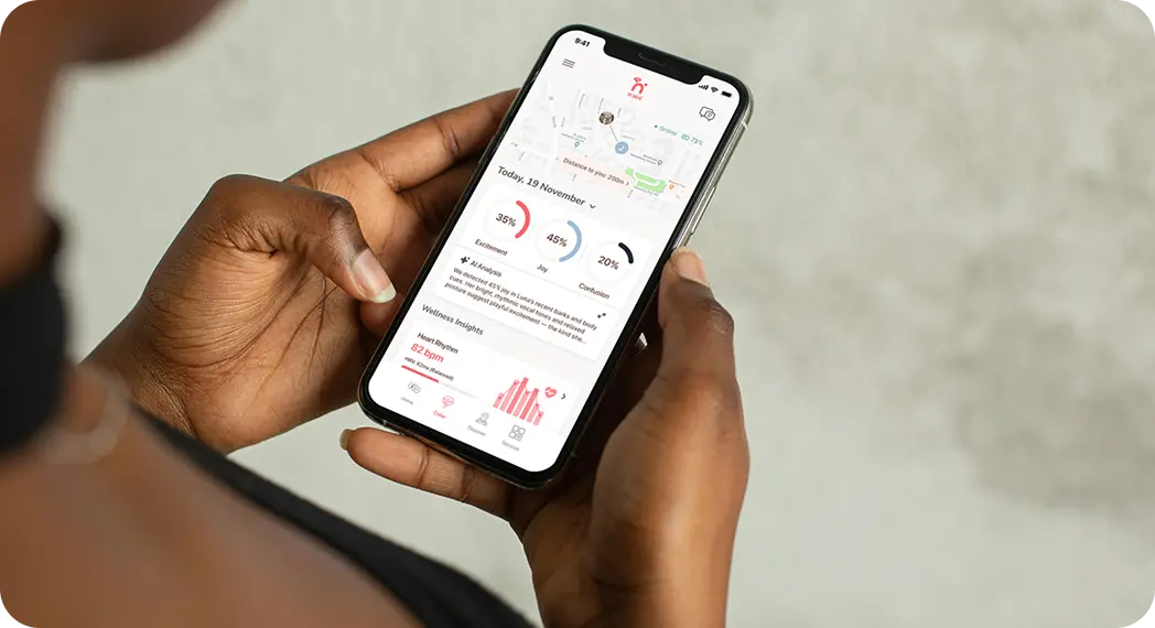 Traini app translating a dog's behavior